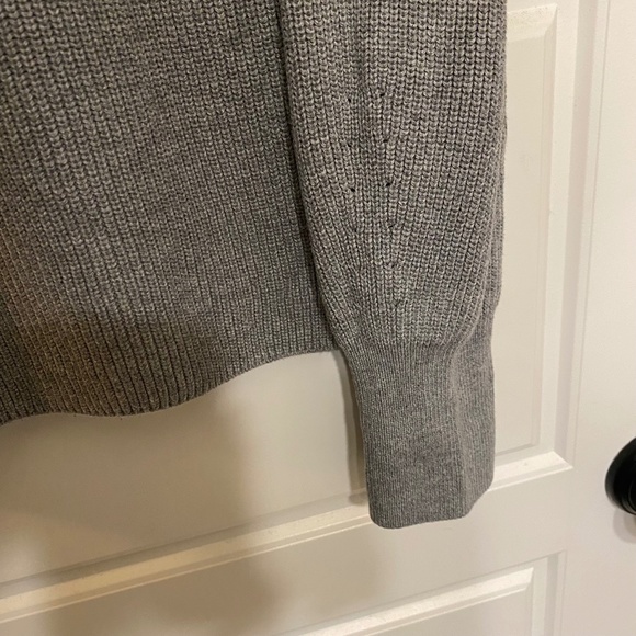 Banana Republic Factory Comfy Knit Crew Neck Sweater With Subtle Balloon Sleeves - Picture 6 of 9